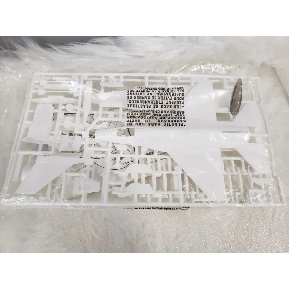 NEW‎ SEALED BAG Vintage F-16 Fighter Scale 1/72 Plastic Model Kit 6917